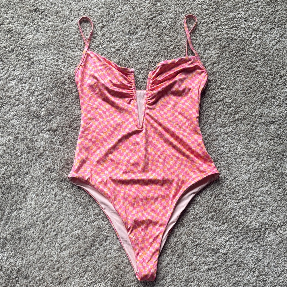 L*Space Roxanne One Piece
Swimsuit Bitsy Cut NWOT